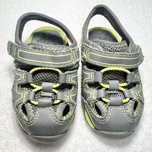 Baby water shoes. Size 5